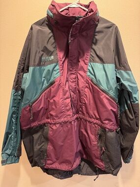 Vintage Columbia Pullover Windbreaker / Rain Coat